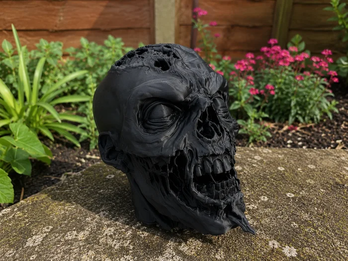Decayed Zombie Head | Halloween Horror Decor, a preview image from MakerWorld