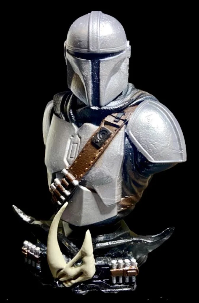 Mandalorian Bust - Star Wars 3D Models - Support Free and No infill Remix, a preview image from Printables