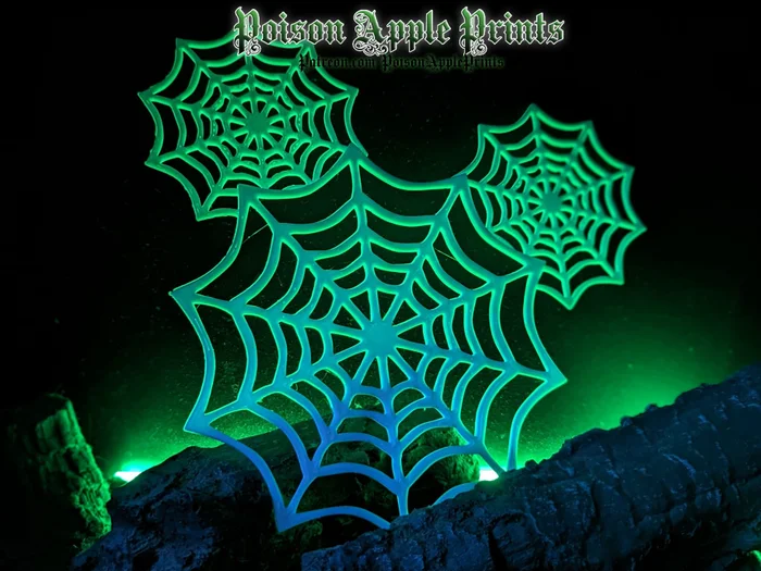 Halloween Disney Mickey & Minnie Spiders Web Decorations, a preview image from Printables