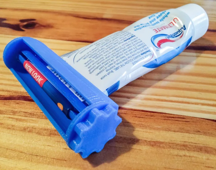 Toothpaste Tube Squeezer, a preview image from Thingiverse