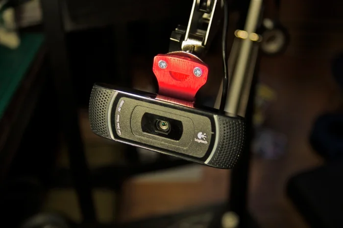 WALT the Webcam Mount (Logitech C910), a preview image from Thingiverse