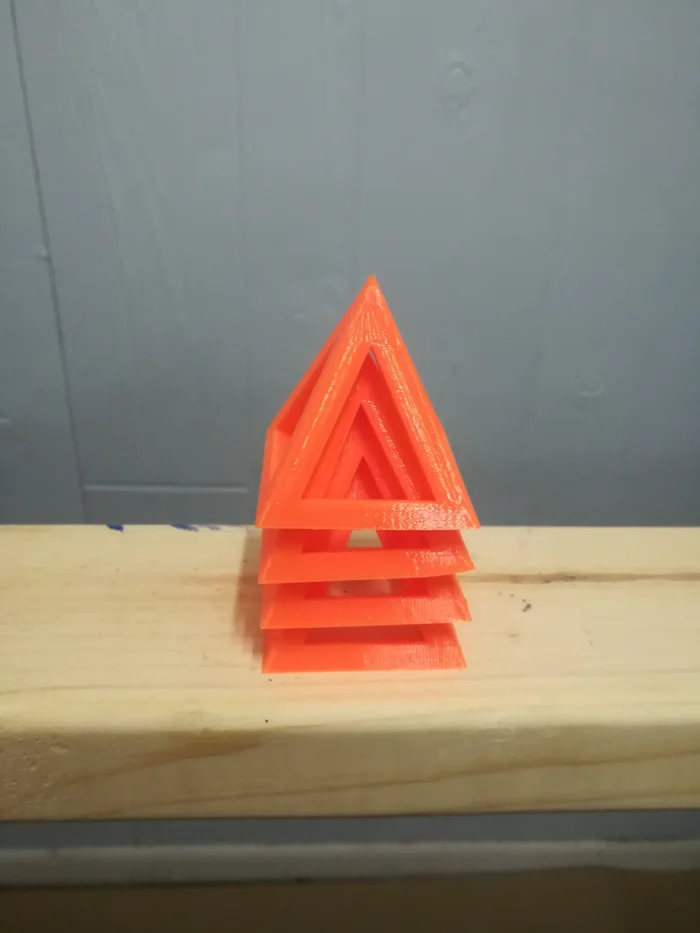 Stackable Painting Pyramid, a preview image from Thingiverse