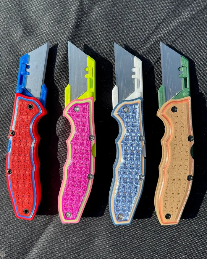 RCT H.U.K. Knife, a preview image from Thingiverse