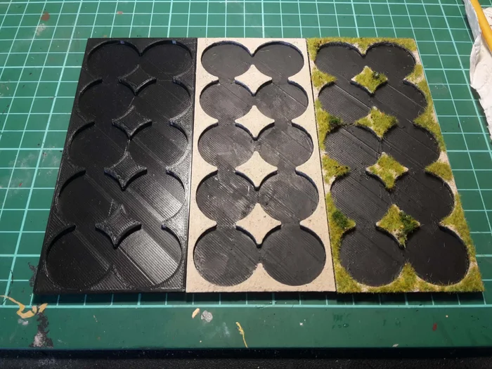 25mm Round Base Movement Trays, a preview image from Wargaming3D